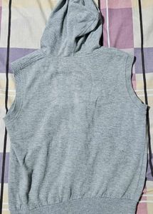 Gray Sleeveless Zip-Up Hoodie