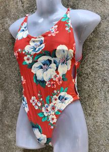 I. CUTE BODYSUIT