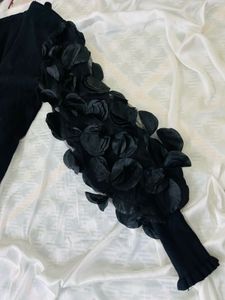 Floral Sleeve Knit Top