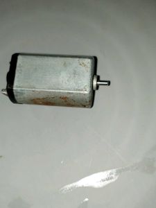 Lot of 4 DC Motors