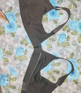 Black Zipper Front Sports Bra