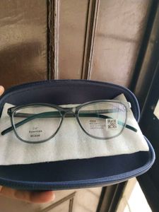 Lenskart Air Rim Cat Eye Frame