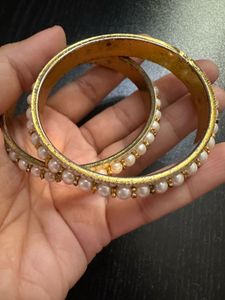 Pearl Bangle Set