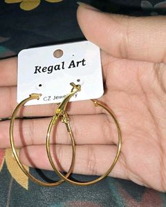 BLACK AND SILVER HEAVY EARINGS Comboo