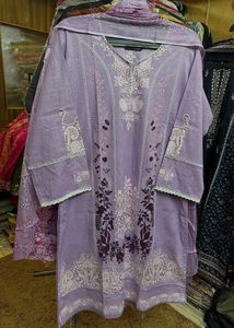 Readymade Pakistani Suits