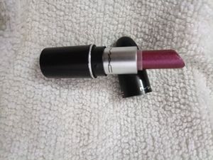 MAC Authentic igloo’d to you mini frost lipstick