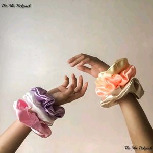 Cute Scrunchie Set of 4