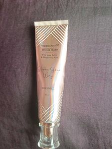 Faces Canada Strobe Cream
