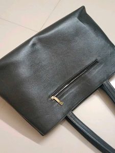 Elegant Black Tote Bag Leather Wrangler