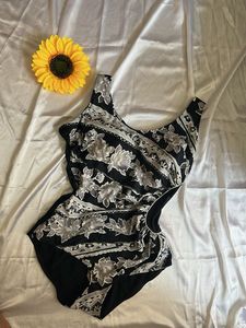 Swimsuit🌸