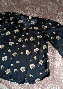 Floral Print V-Neck Top