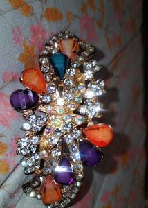 Iam Selling Hair Clip Accessory