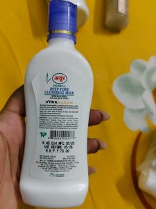 Harbal Deep Pore Cleansing Milk