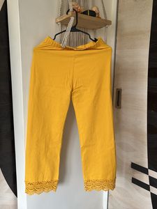 🥳Yellow Capri With Lace Detailing At Bottom
