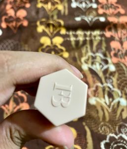 AUTHENTIC FENTY BEAUTY CONTOUR