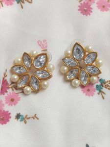 Floral Pearl Earrings