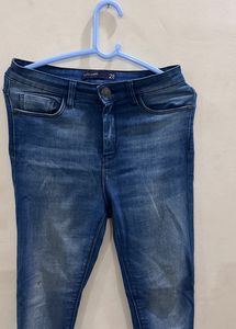 Tokyo Talkies Women Straight Fit Skinny Jeans