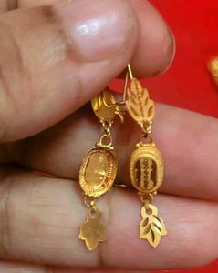 New Beautiful Hanging Earing