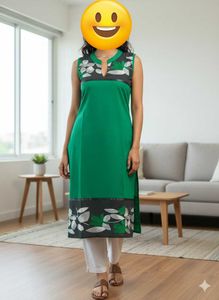Sleeveless Green Floral Kurta