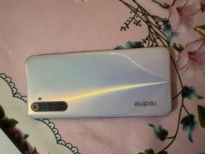 Realme 6. 8/128 GB Comet White