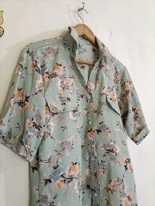 Unused Pastel Green Shirt