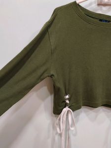 Olive Knot Crop top