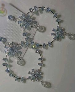 AD Sparkling Crystal Earrings