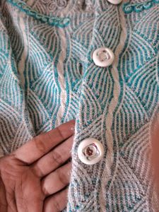 Classy women&#39;s Blue white cardigan sweater