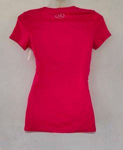 Under Armour short-sleeved t-shirt in a vibrant pi
