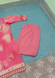 Warm Kurti Set With Stall Long