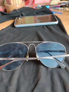 Aviator Sunglasses - Blue Mirrored Lenses
