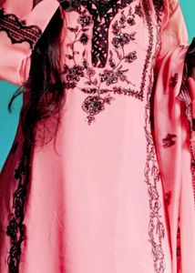 Pakistani Embroidered Kurta Set