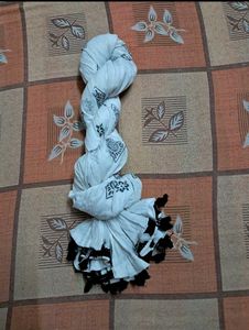 White Dupatta
