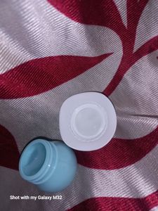 Dot and key moisturizer