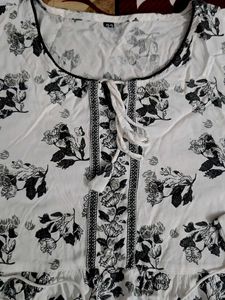 Floral Print Balck And White Short Kurti ❤️