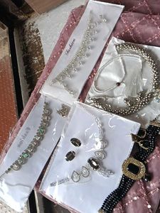 Necklace Set🩷🥰