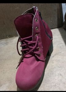 Maroon Sturdy Boots With Laces | 5-5.5 UK