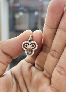 Top Trending Girls Pendent Regular Use Item