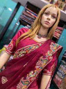 New Beautiful Designer Saree