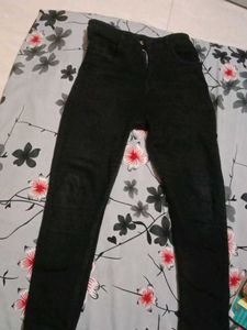 Black High-Waisted Jeans