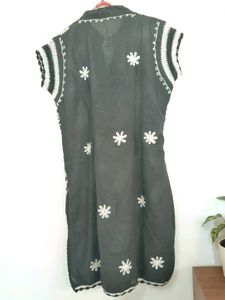 Black Kashmiri threadwork kurta