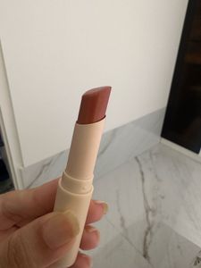 Sunnies Face Lip treat