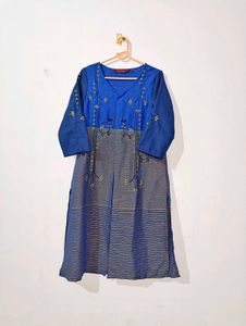Sangria Ethnic Shrug - Blue