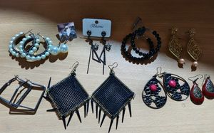 8 Earrings Combo