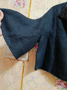 🇳🇿💫🎀Chic Black Cropped Blazer