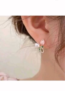 Tulip Swirl Earrings