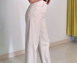 OFF WHITE/ LIGHT BEIGE WIDE LEG JEANS
