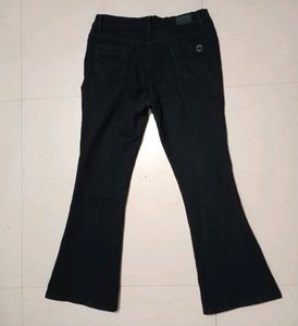 💯🆕Bootcut Black Jeans🆕💯