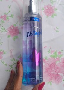 Layeer&#39;r Wottagirl Mystic Island Body Mist