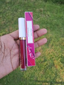 Myglamm Lit Liquid Lipstick Insta Baddie